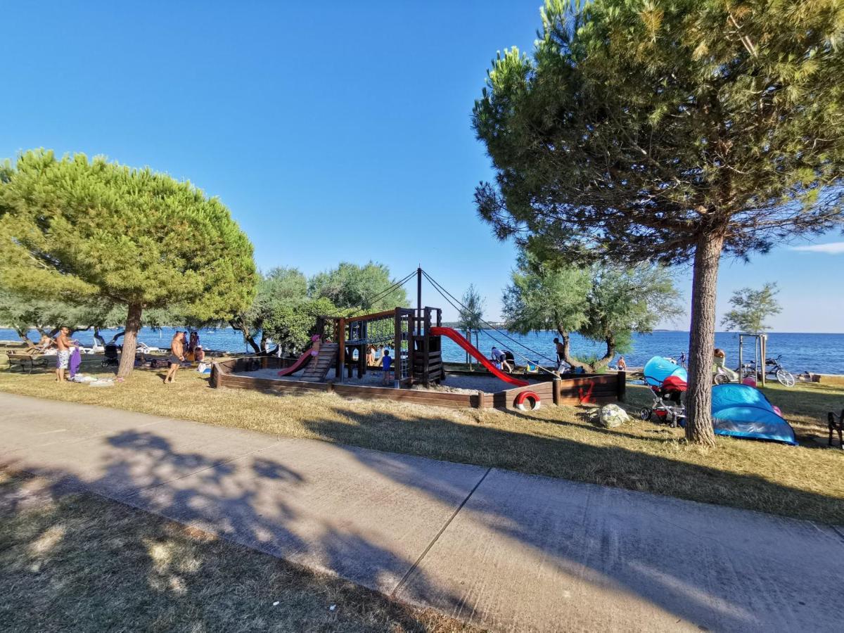 Aria Deluxe Superior 5 Star Apartment, Your Piece Of Heaven By The Sea & Park, With Sea & Park View Novigrad  Luaran gambar