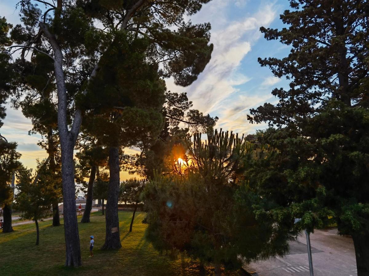 Aria Deluxe Superior 5 Star Apartment, Your Piece Of Heaven By The Sea & Park, With Sea & Park View Novigrad  Luaran gambar