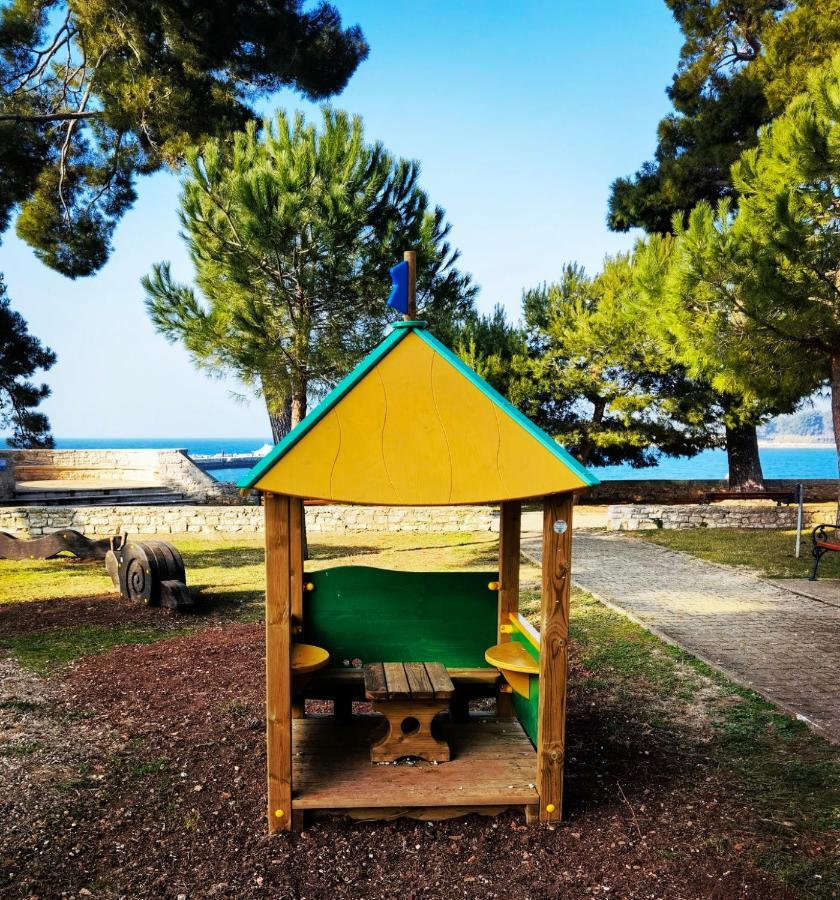 Aria Deluxe Superior 5 Star Apartment, Your Piece Of Heaven By The Sea & Park, With Sea & Park View Novigrad  Luaran gambar
