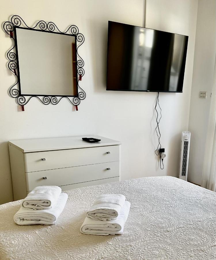 Aria Deluxe Superior 5 Star Apartment, Your Piece Of Heaven By The Sea & Park, With Sea & Park View Novigrad  Luaran gambar